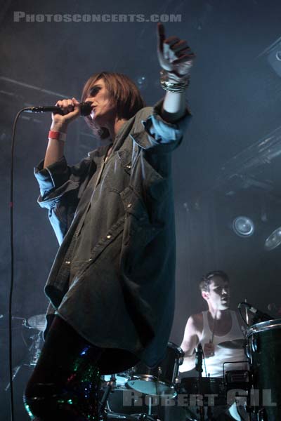 YELLE - 2010-12-02 - PARIS - La Fleche d'Or - 